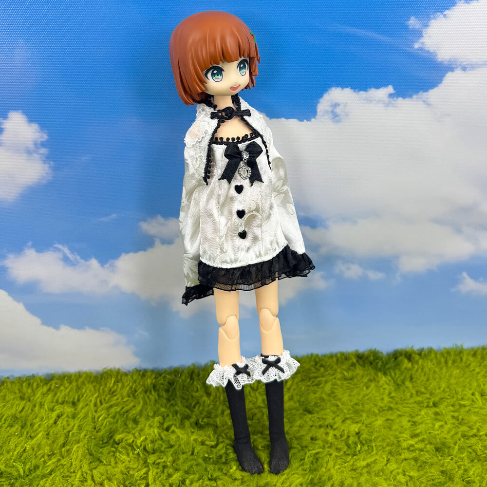 niannyyhouse OB22 OB24 Doll Lace Bow Socks 2-Pair Set (Black & White) - Detail Showcase 5 | niannyyhouse