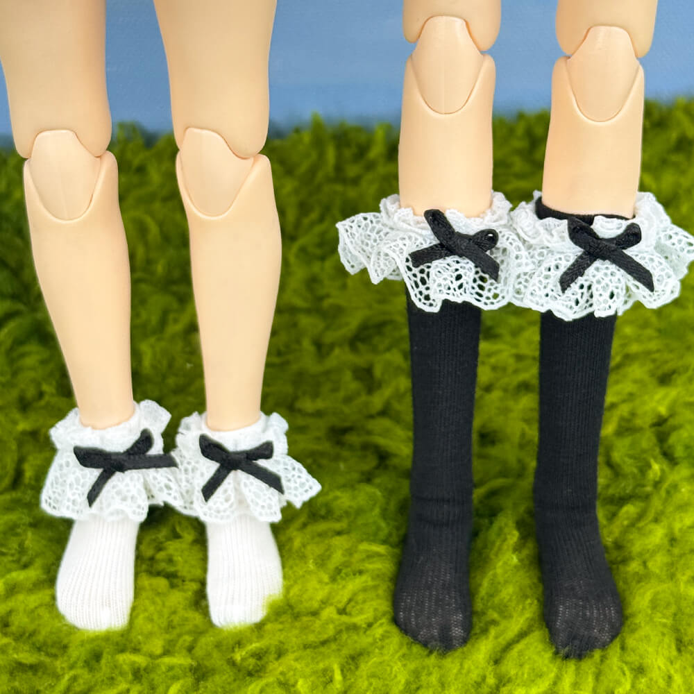 niannyyhouse OB22 OB24 Doll Lace Bow Socks 2-Pair Set (Black & White) - Detail Showcase 12 | niannyyhouse